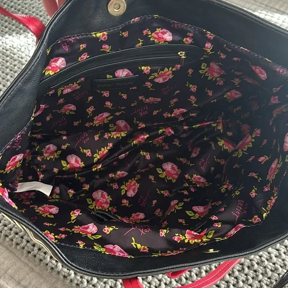 Betsey Johnson Tote - Picture 5 of 9
